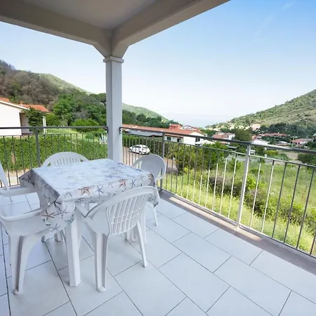 Apartment Il Terrazzo Su - Goelba