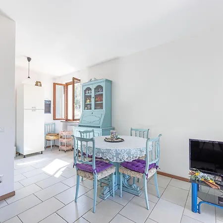 Apartment Il Terrazzo Su - Goelba Nisporto