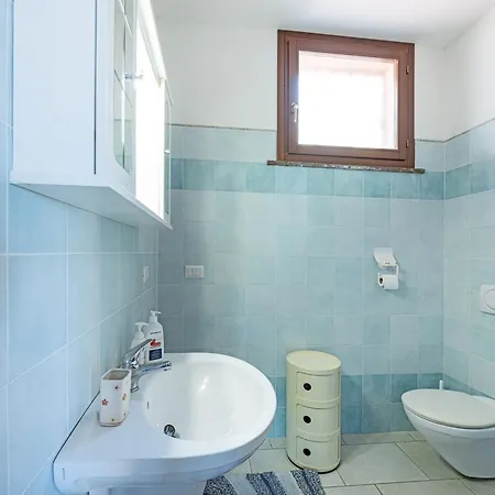 Apartment Il Terrazzo Su - Goelba Nisporto