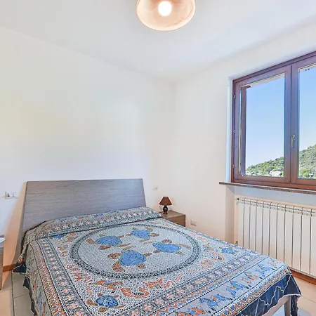 Apartment Il Terrazzo Su - Goelba Nisporto